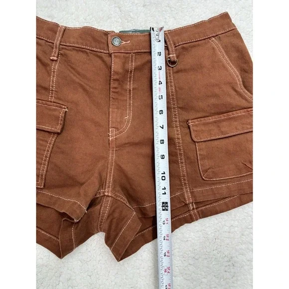 Wild Fable Mid Rise Utility Cargo Shorts Brown Low Stretch Women's Large NWT - Picture 8 of 9
